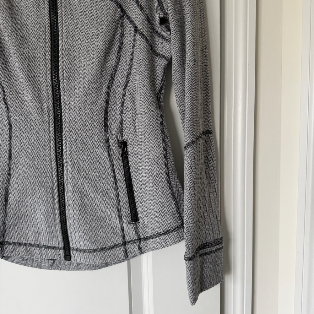 Lululemon Herringbone Gray Define Jacket - Picture 3 of 8